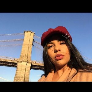 Meet your Posher, Mayra